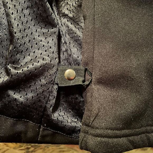 BILT motorcycle jacket Black hood removable fleece vest zip & snap pockets Sz M - Picture 11 of 16